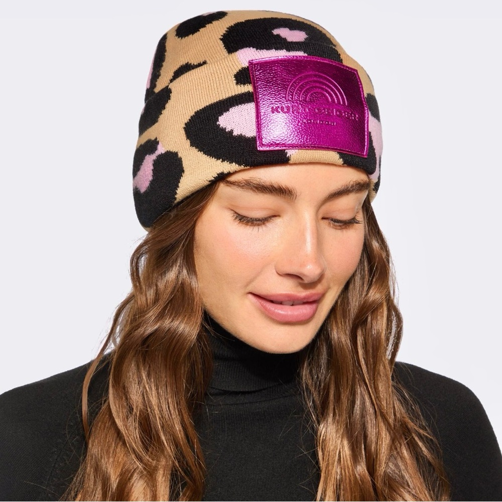 Kurt Geiger NWT Knit Beanie Leopard Print/pink logo patch